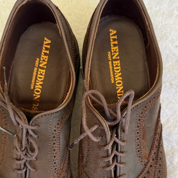 Allen Edmonds McTavish Brown Leather Shoes - Picture 5 of 7